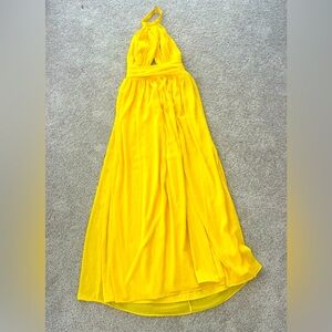 Lovers& friends maxi dress great for summer wedding guest. Worn once